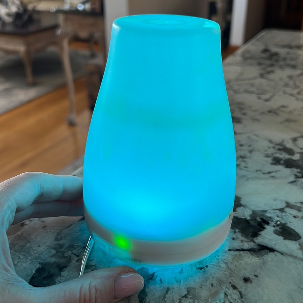 Essential oil humidifier different colors